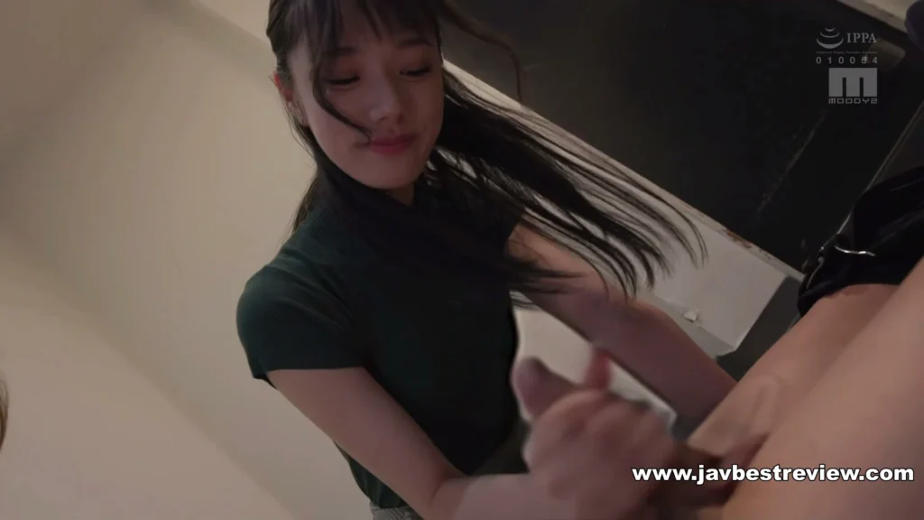 MIDV-640 Would You Like To Have Another Drink At Home, Senpai? She Falls In Love With The Temptation Of A Junior Female Employee In Pantyhose. She Is Teased By Whispering Dirty Words And Giving A Hand Job, And Her Sensitivity Increases. Even After The First Episode, She Continues To Have Sex For 17 Times. Rena Miyashita