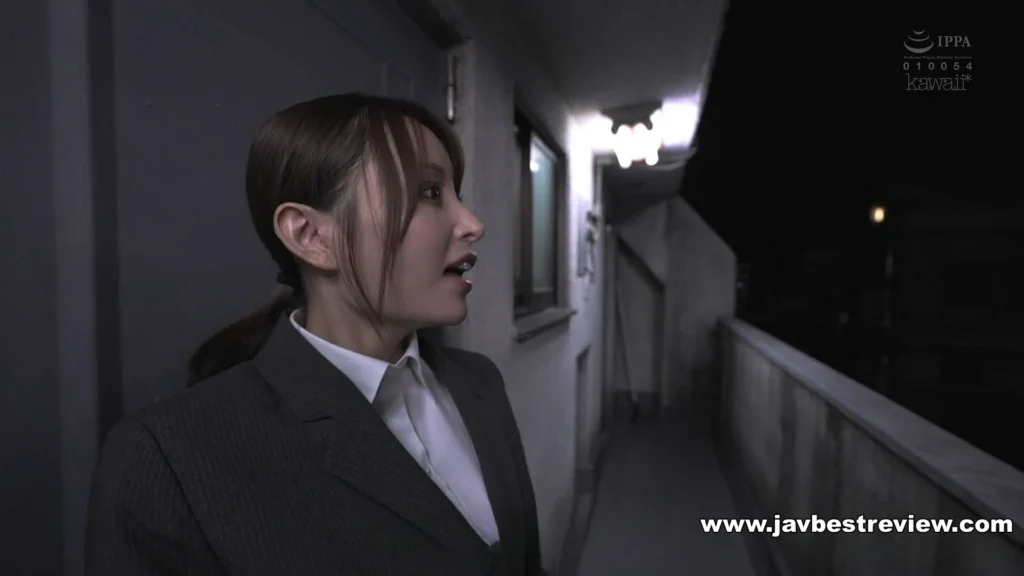 1507 CAWD-639 Confinement, Training, Pity, And Pity On A Middle-aged Man With A Strange Odor In The Neighbor's Garbage Room... A Legal Trainee Mayuki Itou Who Was Given 55 Continuous Vaginal Cum Shots Without Pulling Out (Blu-ray Disc)