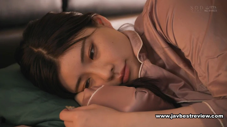 STARS-947 A Beautiful Wife Who Runs A Vacation Rental Is Provoked By A Guest And Has NTR Sex. I Got Addicted To It And Had Sex For 3 Nights And 4 Days Hidden From My Husband Rei Kamiki