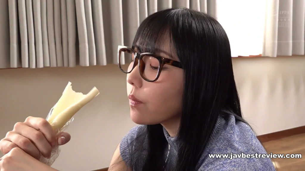 ADN-539 The Mysterious Slut I Jerked Off To During The Live Chat Was My Anneki. Nanami Tina