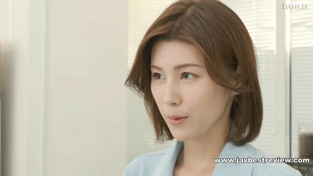 DLDSS-289 The Frustrated Part-time Wives Were Ejaculated Six Times, Three Times Each In A Short Period Of Time, As If They Were Fighting For Their Sexual Desires. Mino Suzume Yuko Ono