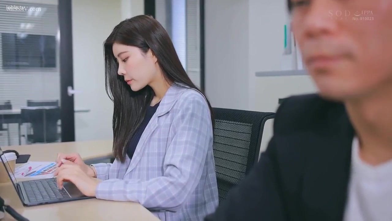 D:\jav best review\1050~1099\1083 zhi文 done\新建文件夹\STARS-894 女朋友的变态脸只有我自己知道在公司里以美丽著称的K桑还有秘密的办公室恋情人们认为她是\Image76.jpg