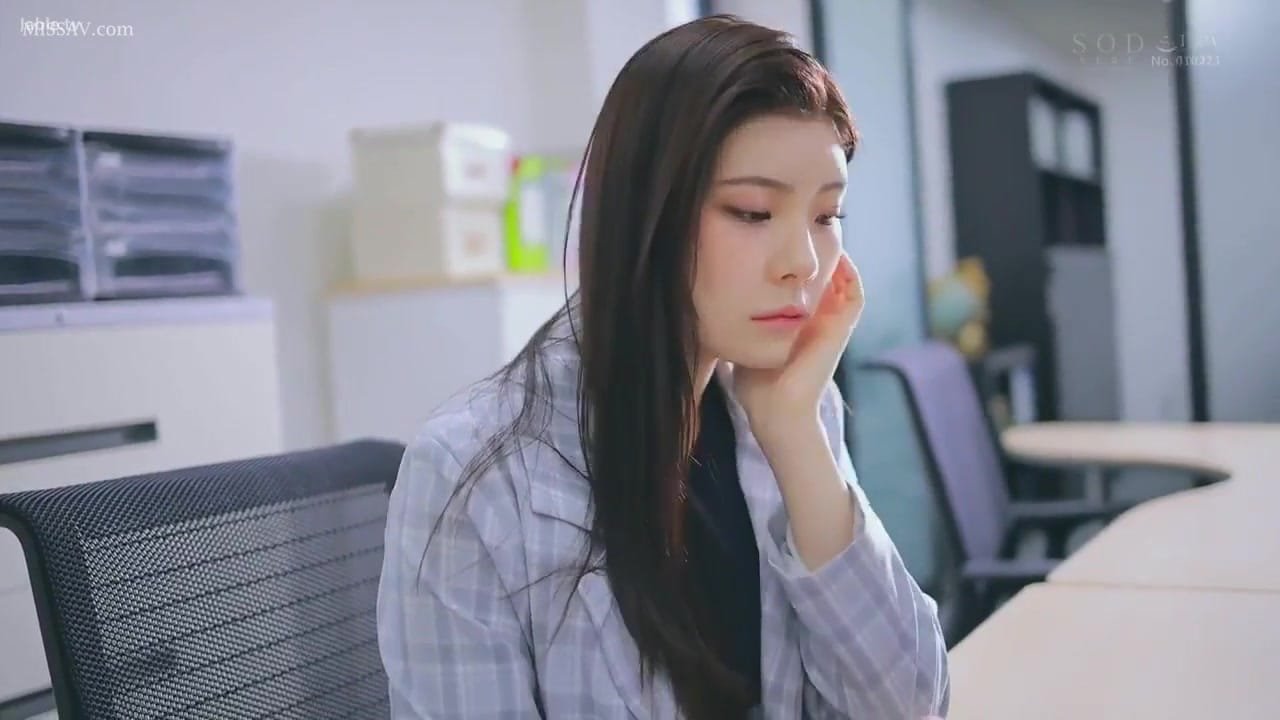 D:\jav best review\1050~1099\1083 zhi文 done\新建文件夹\STARS-894 女朋友的变态脸只有我自己知道在公司里以美丽著称的K桑还有秘密的办公室恋情人们认为她是\Image18.jpg